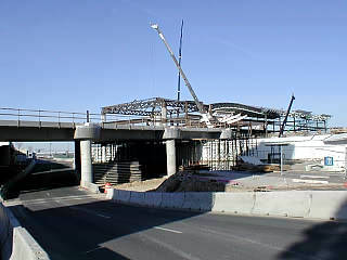 高架の取り付け道路