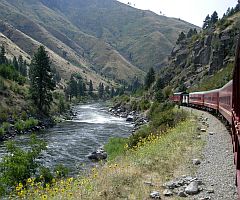 サンダーマウンテン観光鉄道