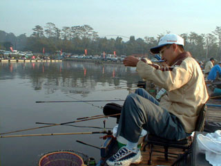 ルンルン♪　絶好調の鈴木さん　「ここのヘラは素直だなぁ」