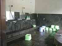 奥にボトルが二つみえるでしょ。あれ、両方とも石鹸(笑)。