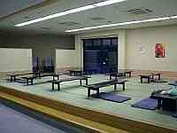 ゴロ寝可能♪但し空いてたらの話。左奥がマッサージ器のある部屋